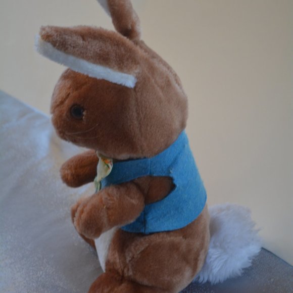 R. Dakin Peter Cottontail Bunny Rabbit Plush Toy - Picture 6 of 8